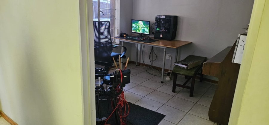 4 Bedroom Property for Sale in Brandwag Free State